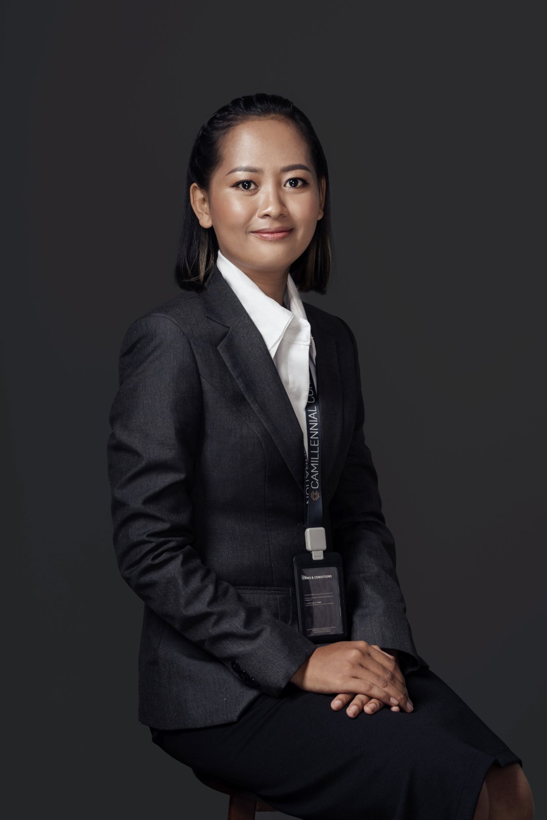 Maria Santos, Licensed Financial Advisor in Makati